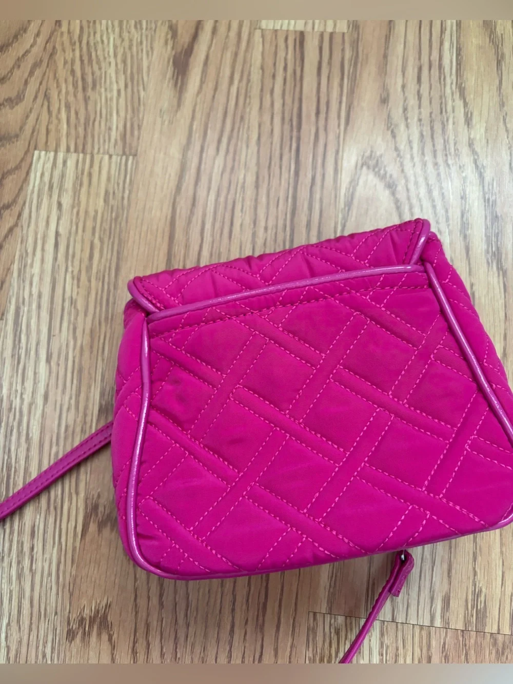 Vera Bradley hot pink quilted crossbody with chain strap